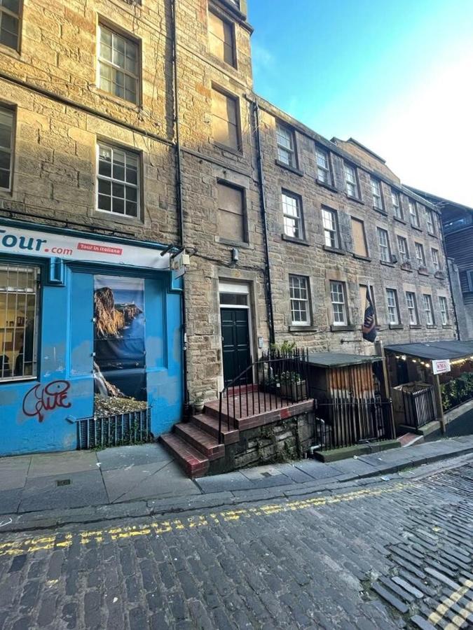 Royal Mile Old Fishmarket Close Edinburgh Exterior photo